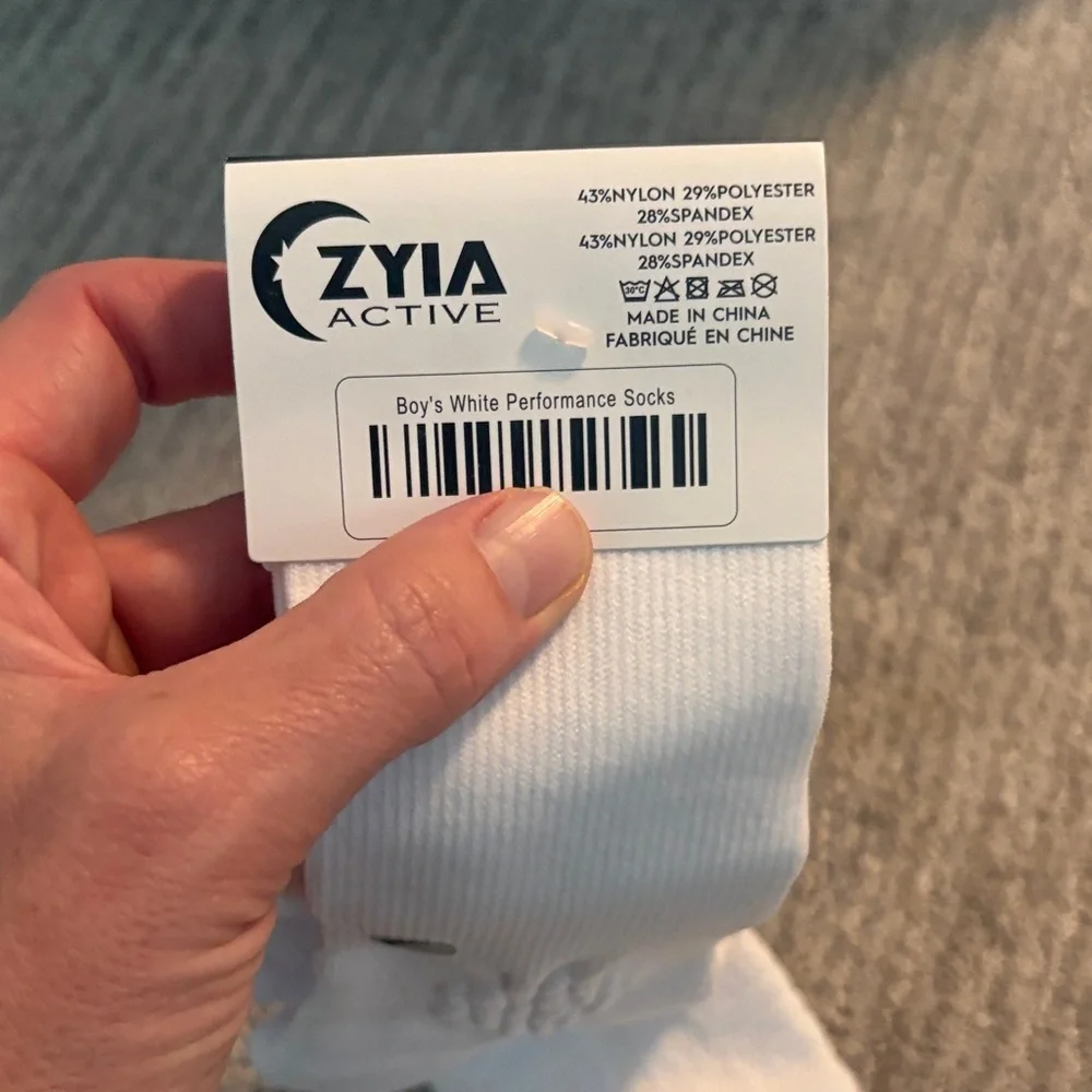ZYIA Active Kids White Crew Socks - Cushioned Comfort